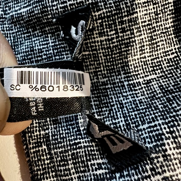 2 for $22 Express Womens Skirt Size 4 Twill Knit Stretch Classic Career Modern - Picture 5 of 8